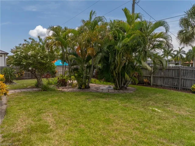 1513 Sw 44th St, Cape Coral, Florida 33914