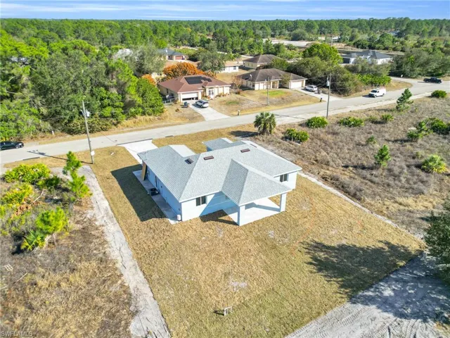 Aerial view of property and surrounding area