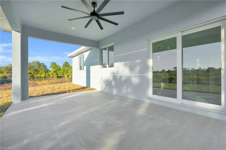 View of patio / terrace with ceiling fan