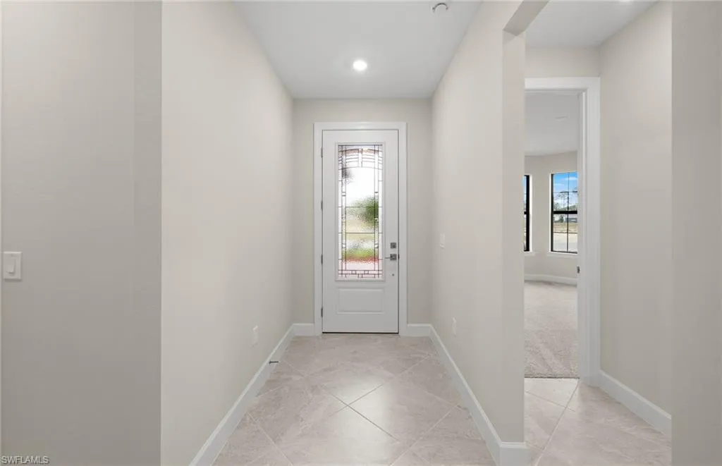 3056 Weston Manor DR, Alva, FL 33920,225028857