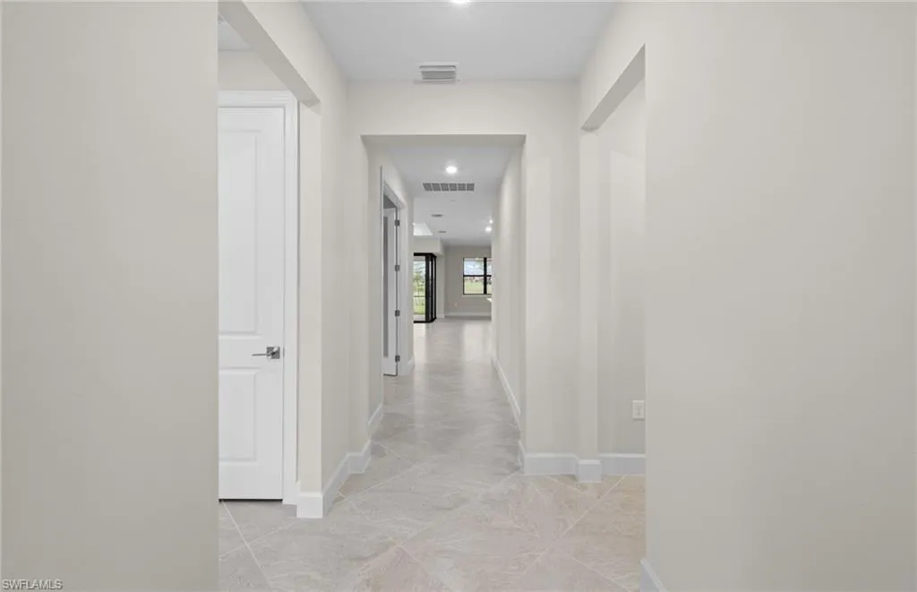 3056 Weston Manor DR, Alva, FL 33920,225028857