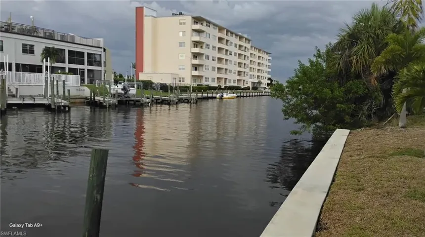 1749 Bikini Ct, Cape Coral, Florida 33904