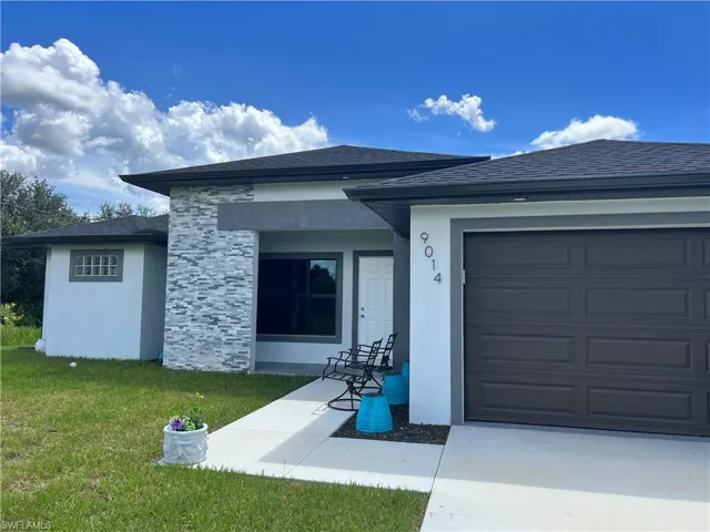 Built in 2023 Concrete Block Contemporary!