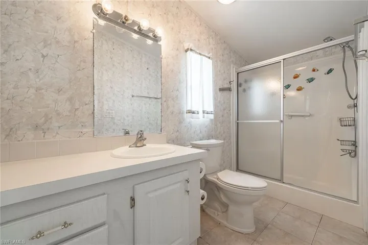 370 Nicklaus Blvd, North Fort Myers, Florida 33903