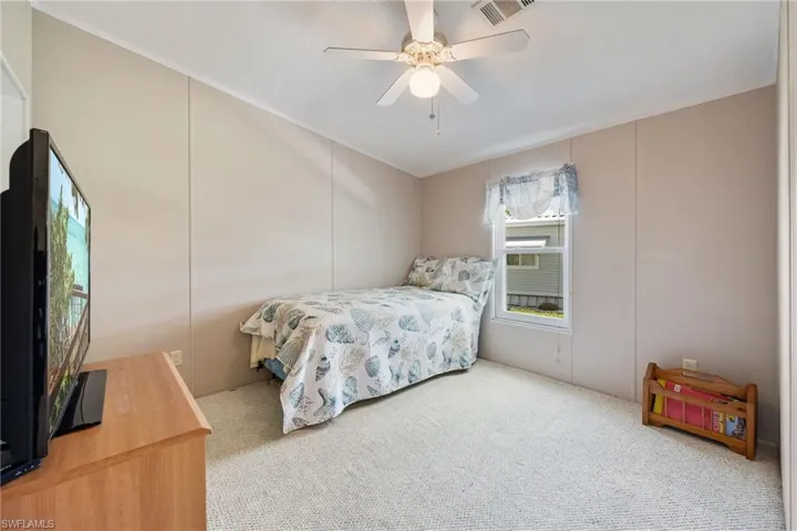 370 Nicklaus Blvd, North Fort Myers, Florida 33903