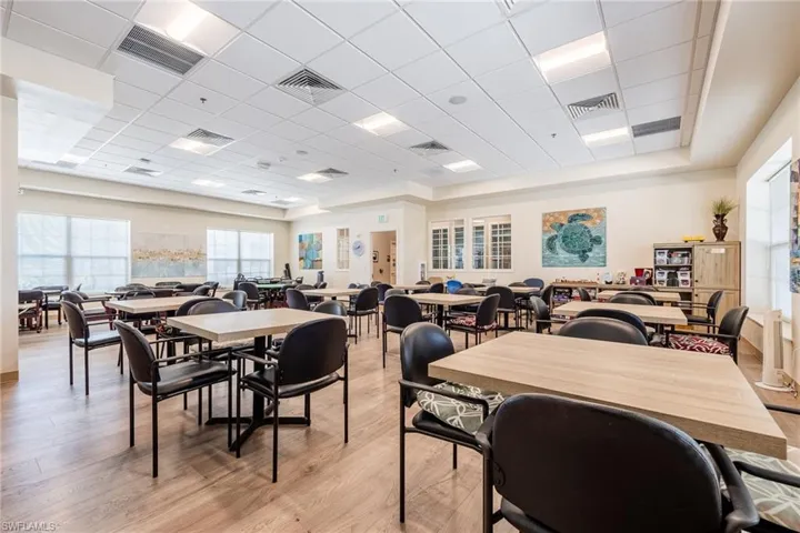 370 Nicklaus Blvd, North Fort Myers, Florida 33903