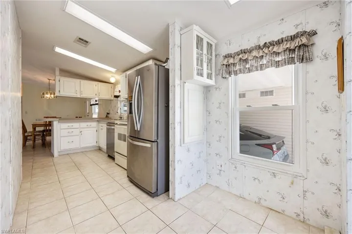 370 Nicklaus Blvd, North Fort Myers, Florida 33903