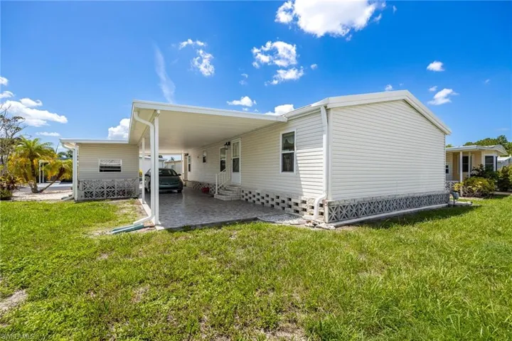 370 Nicklaus Blvd, North Fort Myers, Florida 33903