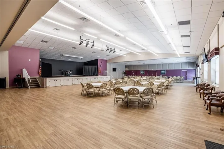 370 Nicklaus Blvd, North Fort Myers, Florida 33903