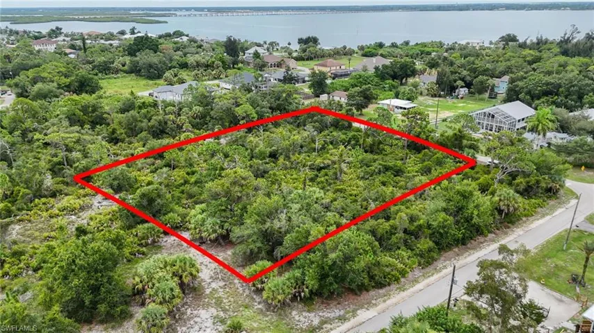 1910 Banana St, Port Charlotte, Florida 33980
