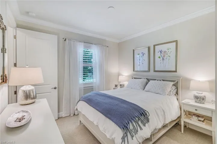 2nd Guest bedroom has walk in closet