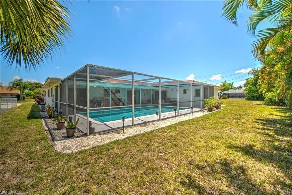 532 Se 36th St, Cape Coral, Florida 33904, 3 Bedrooms Bedrooms, ,3 BathroomsBathrooms,Residential,For Sale,36th,225063440