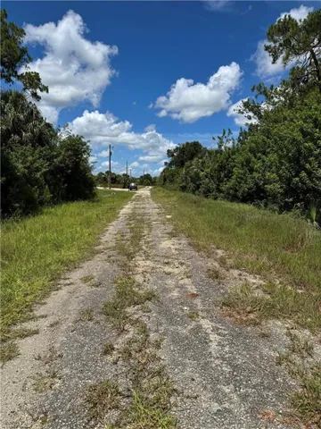 514 Woodman Dr, Lehigh Acres, Florida 33972
