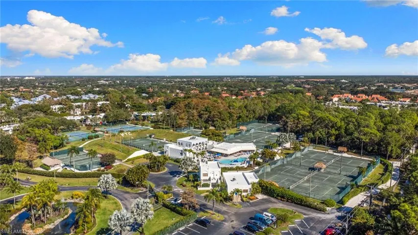 Additional amenities include a community pool and spa, poolside café, clubhouse, fitness center, basketball court, bocce courts, and a vibrant social calendar!