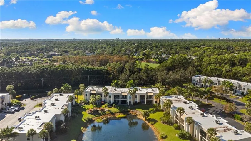 3324  Olympic  DR, Naples, FL 34105