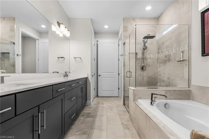 7100 Del Webb Oak Creek Blvd N, North Fort Myers, Florida 33917