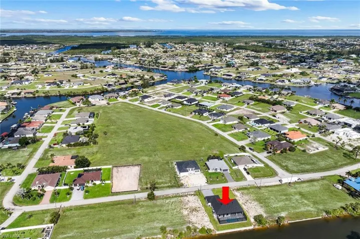 1925 Nw 34th Pl, Cape Coral, Florida 33993