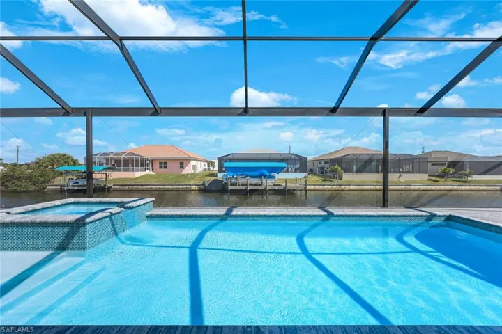inground pool with Panoramic screens