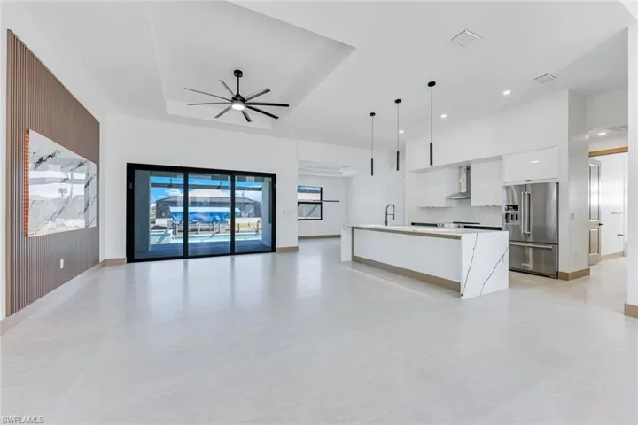 Kitchen, great room and breakfast nook