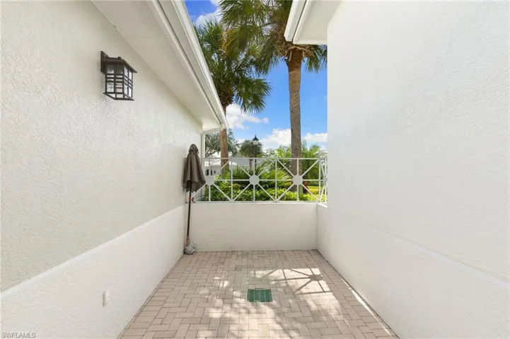 4521  Cardinal Cove  LN, Naples, FL 34114
