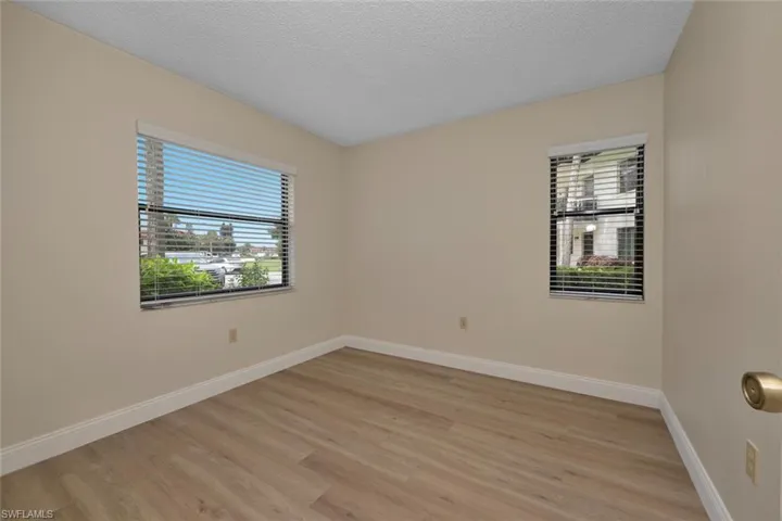 Unfurnished guest room