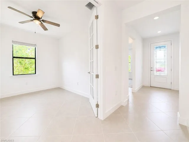 3929 Hampton Cir, Alva, Florida 33920