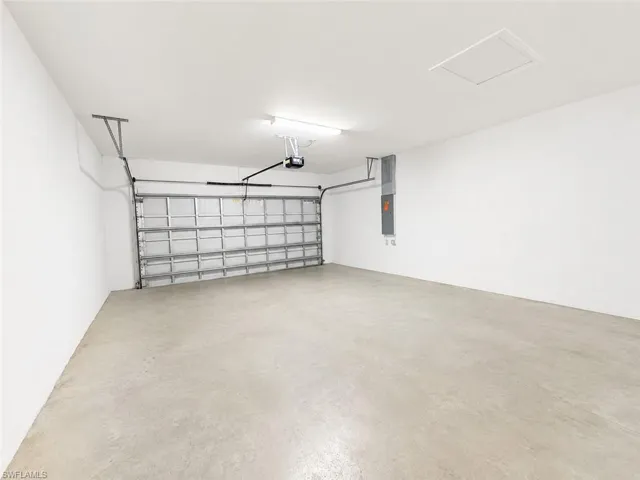 3929 Hampton Cir, Alva, Florida 33920