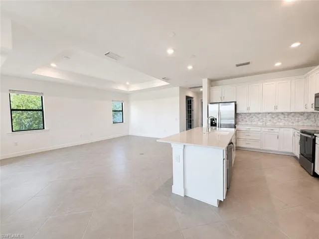 3929 Hampton Cir, Alva, Florida 33920