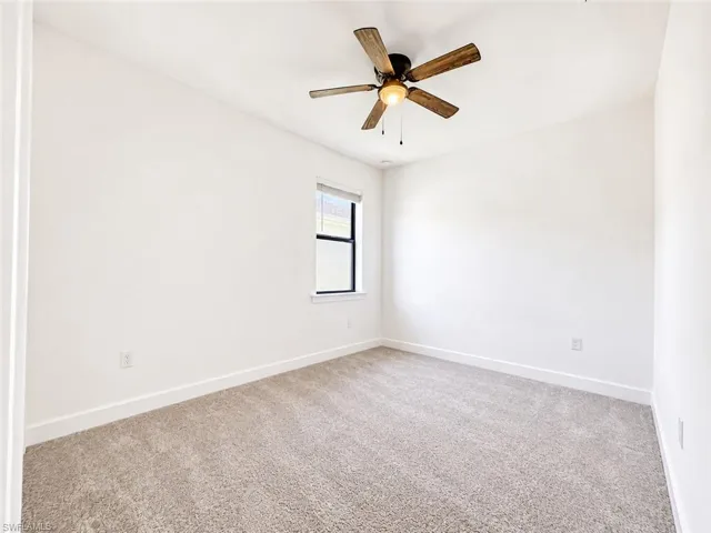 3929 Hampton Cir, Alva, Florida 33920