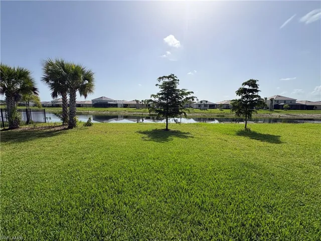 3929 Hampton Cir, Alva, Florida 33920
