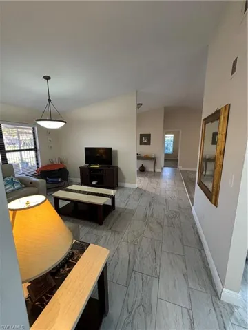 Picture prior current tenant