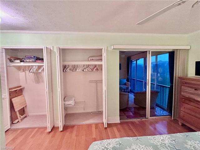 Abundant closet space(2 separate closets)