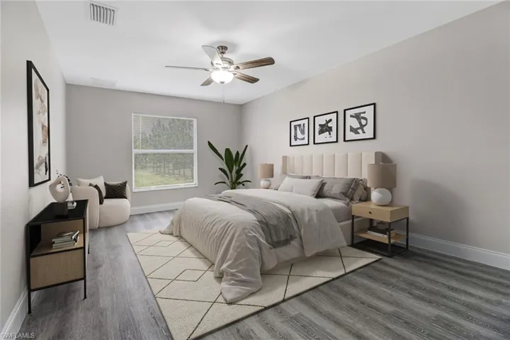 4490 10th St Ne, Naples, Florida 34120