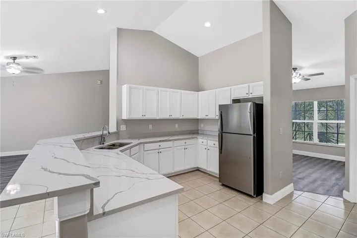 4490 10th St Ne, Naples, Florida 34120