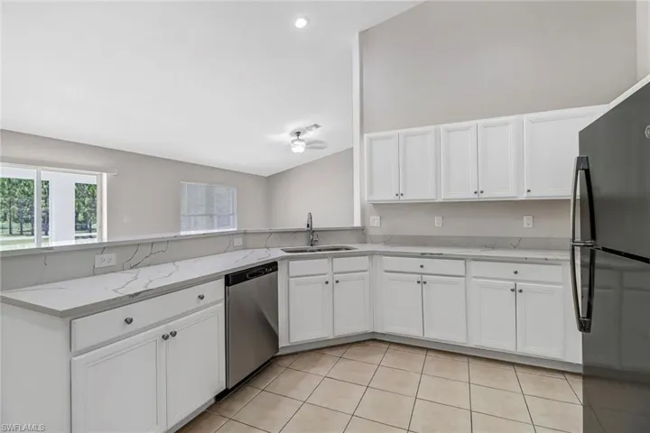 4490 10th St Ne, Naples, Florida 34120