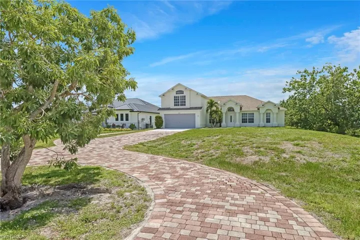 4490 10th St Ne, Naples, Florida 34120