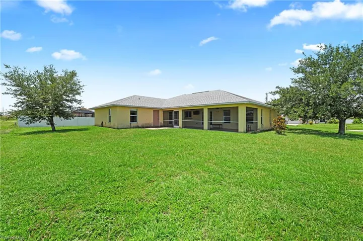 2021 Nw Juanita Pl, Cape Coral, Florida 33993