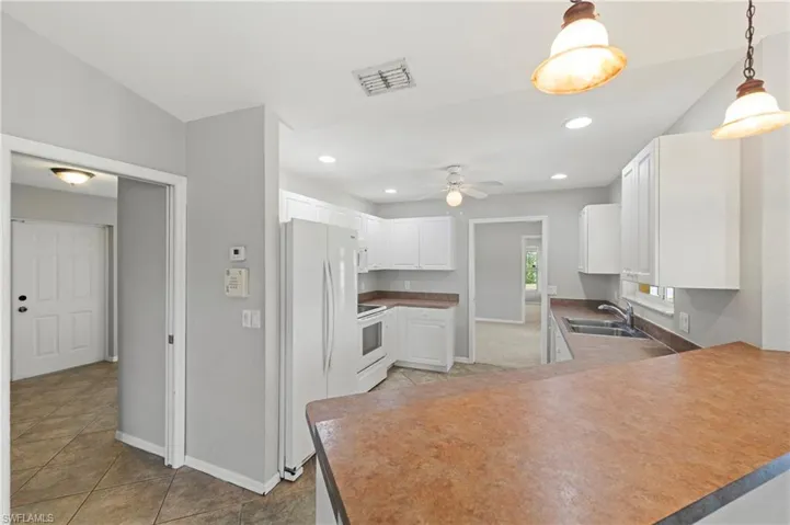 2021 Nw Juanita Pl, Cape Coral, Florida 33993