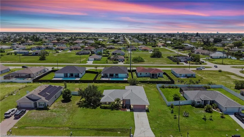 2021 Nw Juanita Pl, Cape Coral, Florida 33993