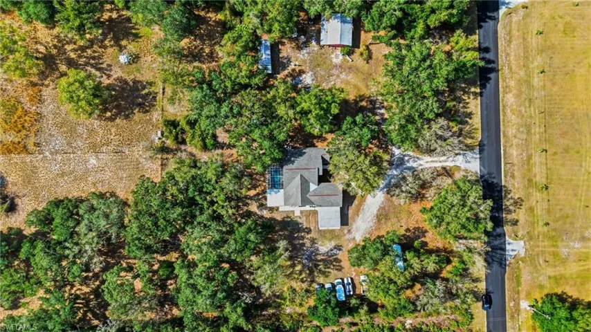 Aerial view of property and surrounding area