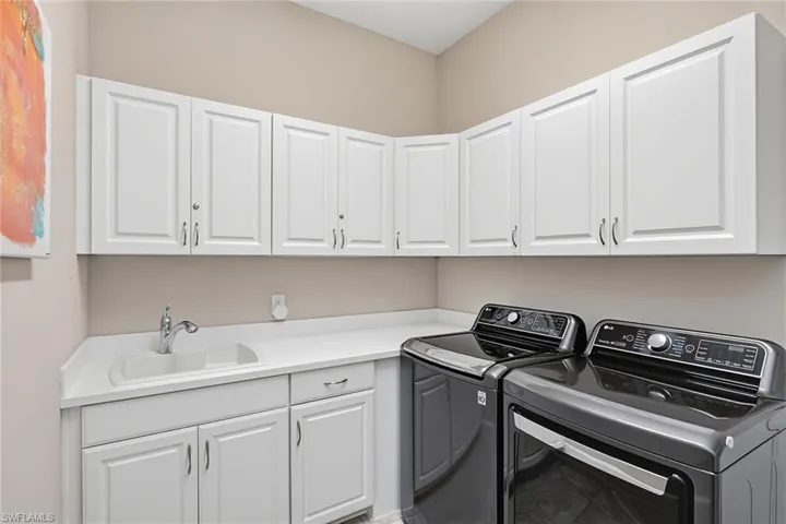 9630 Campanile Cir, Naples, Florida 34114