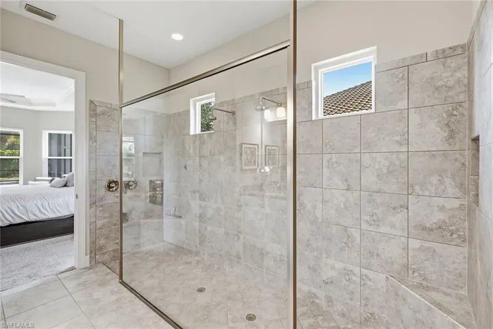 9630 Campanile Cir, Naples, Florida 34114