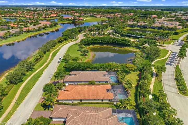 9630 Campanile Cir, Naples, Florida 34114