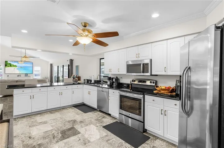 2607 SE 23rd  AVE, Cape Coral, FL 33904