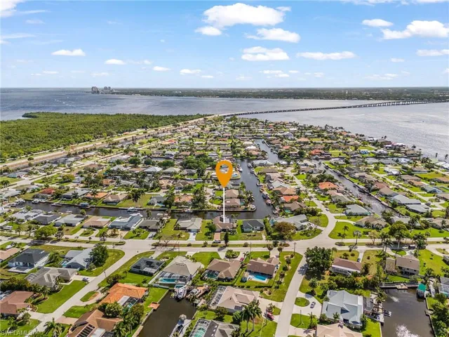 2607 SE 23rd  AVE, Cape Coral, FL 33904