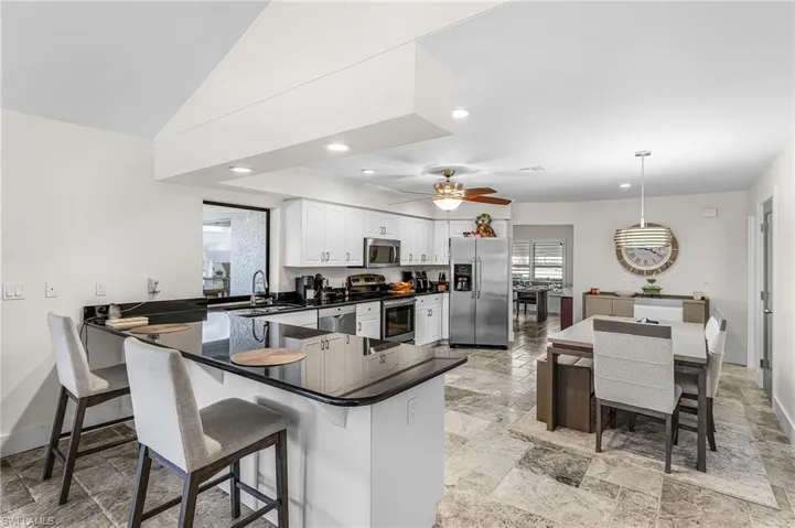 2607 SE 23rd  AVE, Cape Coral, FL 33904