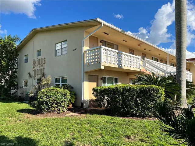 13151  Kings Point  DR, Fort Myers, FL 33919