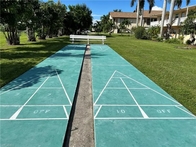 Shuffelboard