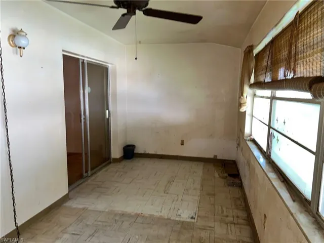 Den / Lanai