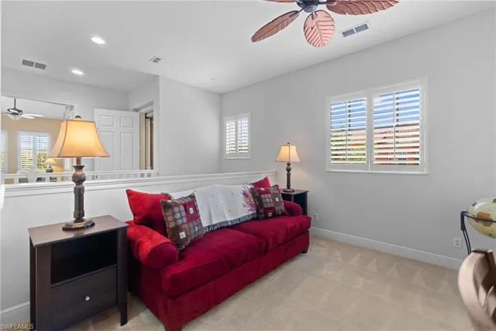 6414  Legacy  CIR, Naples, FL 34113